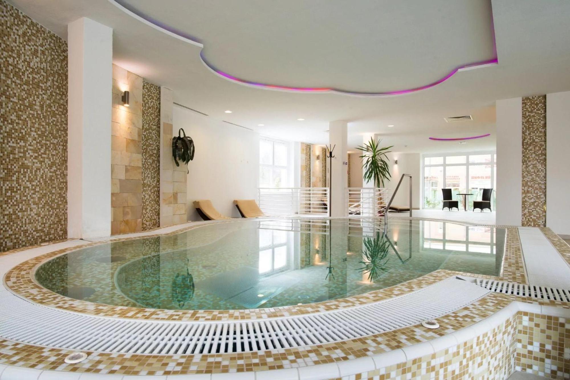 Hotel Aurora Μίσκολτς Εξωτερικό φωτογραφία