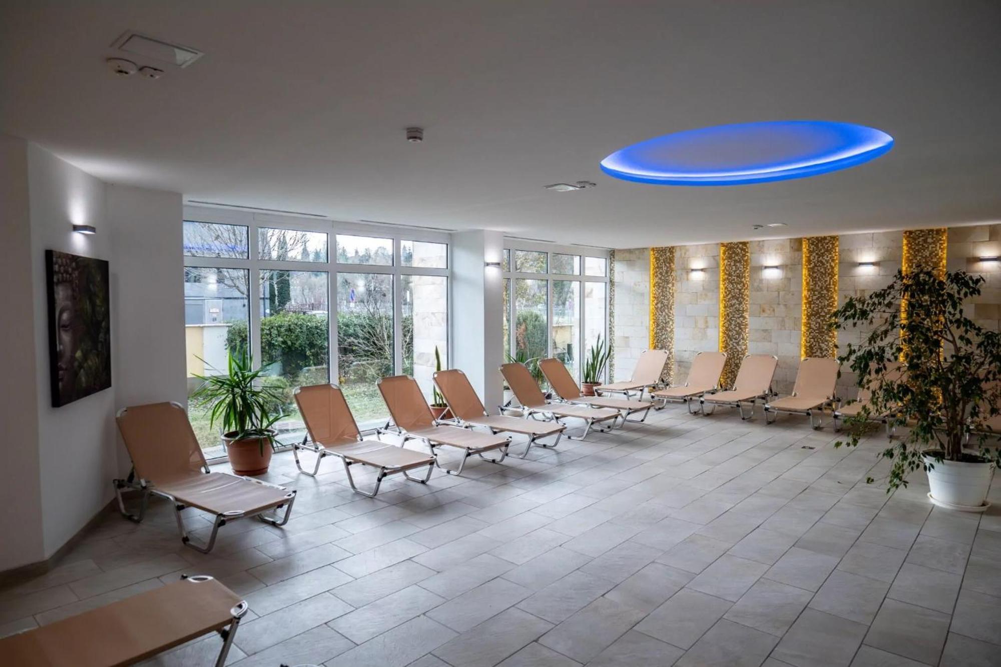 Hotel Aurora Μίσκολτς Εξωτερικό φωτογραφία
